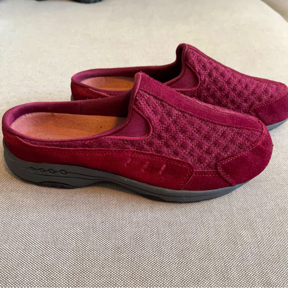 Easy Spirit Traveltime Clogs Size 8,5”